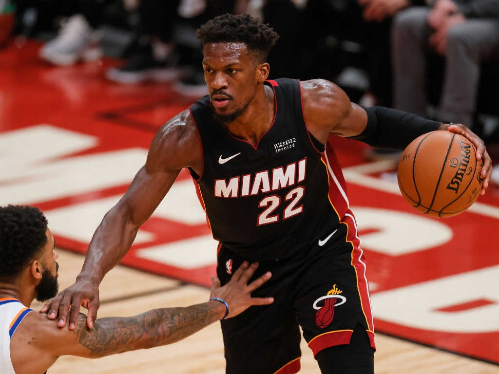 巴特勒强势回归，季后赛硬汉吉米再显神威！